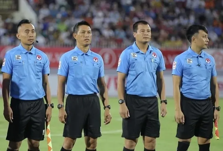Vai Trò Quan Trọng Của Trợ Lý Trọng Tài Bóng Đá Trong Mỗi Trận Đấu